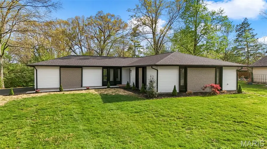 125 Rue Grand Drive, Lake Saint Louis, MO 63367 - #3