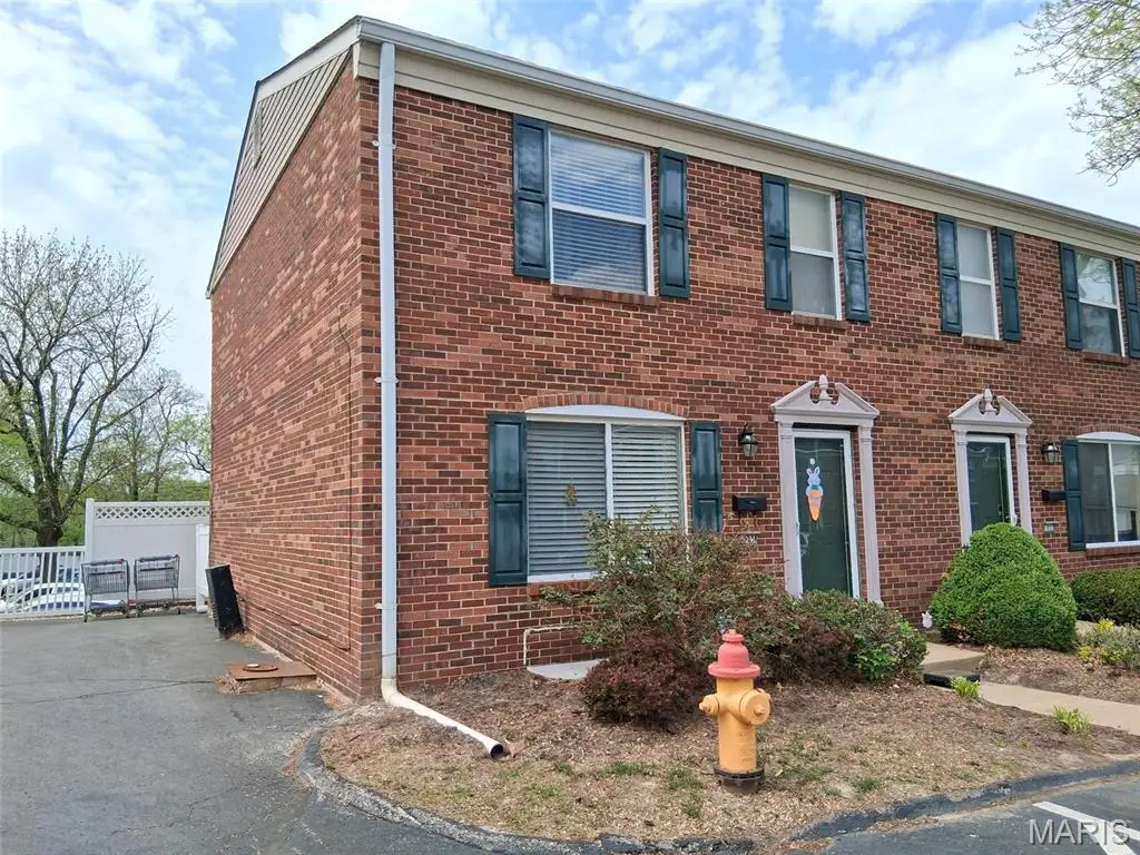 1025 Lacouer Drive, Kirkwood, MO 63122 - #1