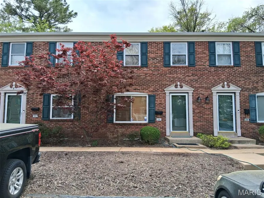 1025 Lacouer Drive, Kirkwood, MO 63122 - #3