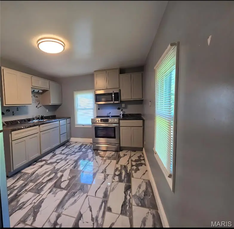 1232 Rodemeyer Street, Alton, IL 62002 - #2