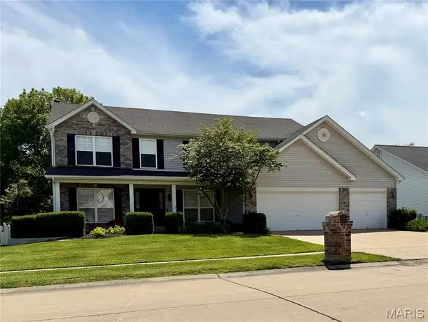 245 Strathmoor Way, O'Fallon, MO 63368