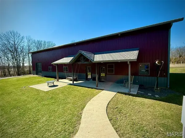 5596 Shelby 336, Shelbina, MO 63468