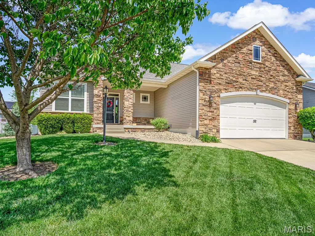 7045 Richmond Drive, Glen Carbon, IL 62034 - #1