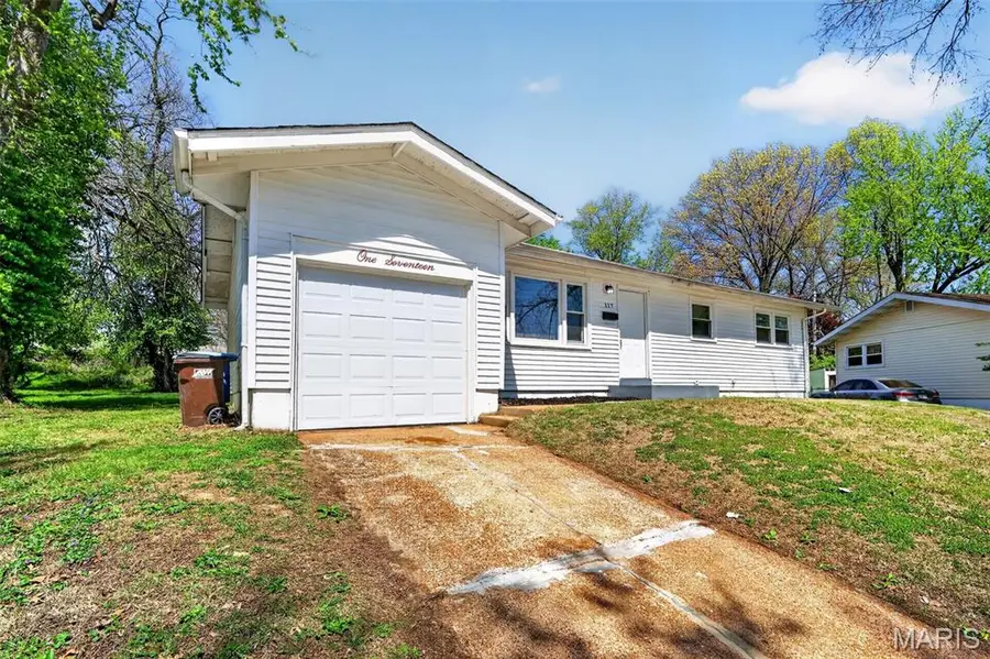 117 Bayview Drive, Ferguson, MO 63135 - #2