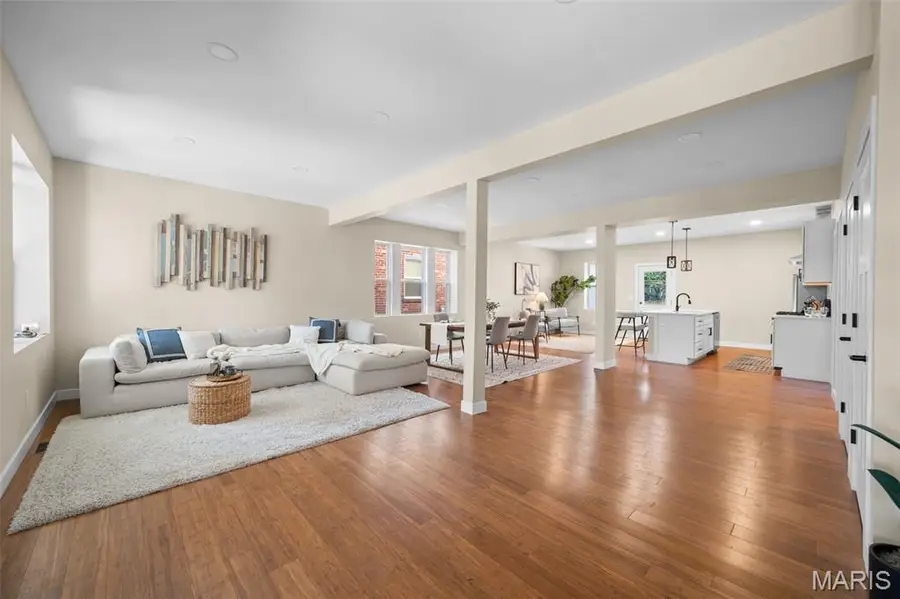 3924 Parker Avenue, Saint Louis, MO 63116 - #2