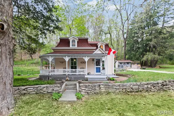 87 Mill Street, Elsah, IL 62028