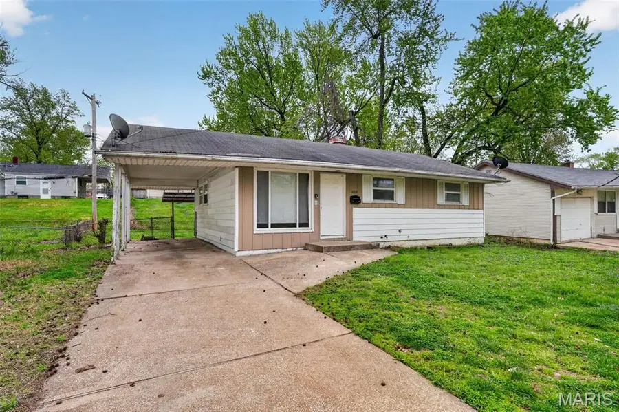 10718 Glen Garry Road, Saint Louis, MO 63137 - #3