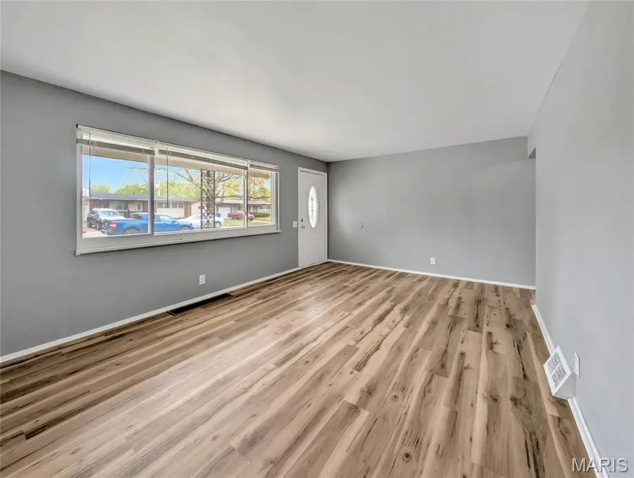 10319 Reba Drive, Dellwood, MO 63136 - #3