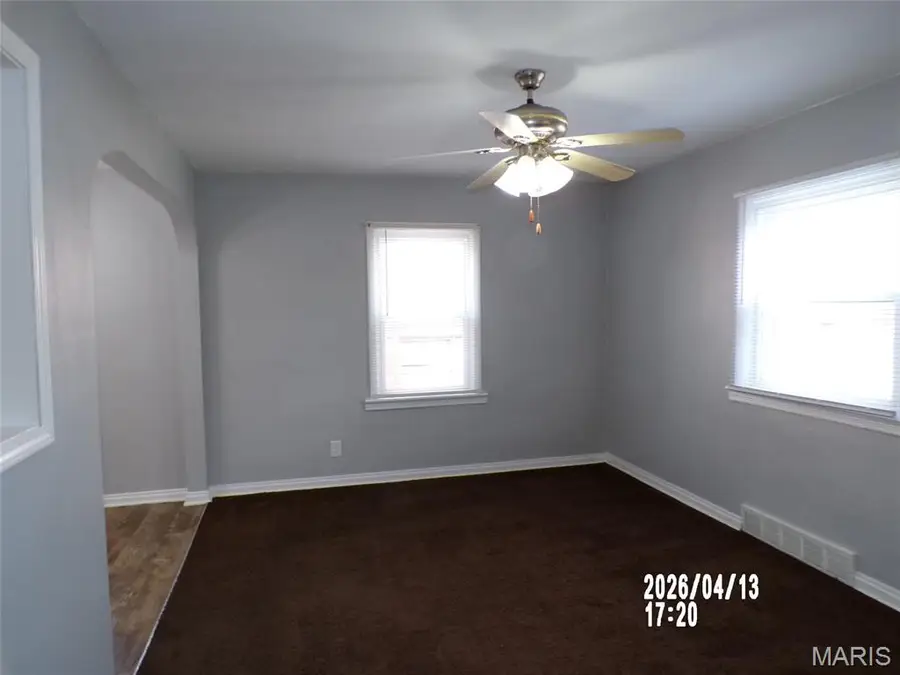 6783 Kenwood Drive, Northwoods, MO 63121 - #2