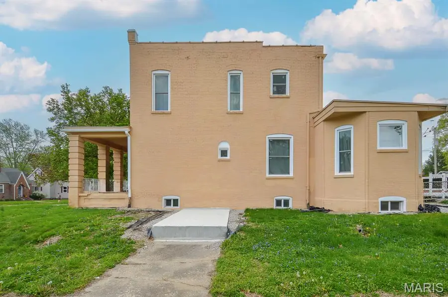 500 Wabash Avenue, Belleville, IL 62220 - #3