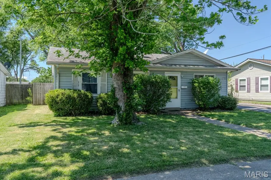 2725 Birch Avenue, Granite City, IL 62040 - #2