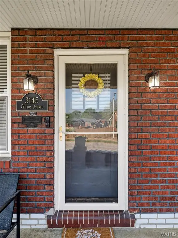 3145 Clifton Avenue, Saint Louis, MO 63139 - #3