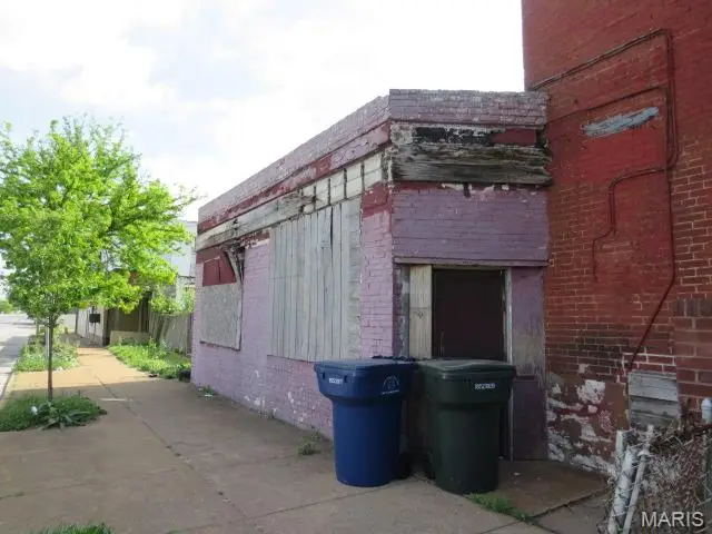 4000 N Grand Boulevard, Saint Louis, MO 63107 - #2