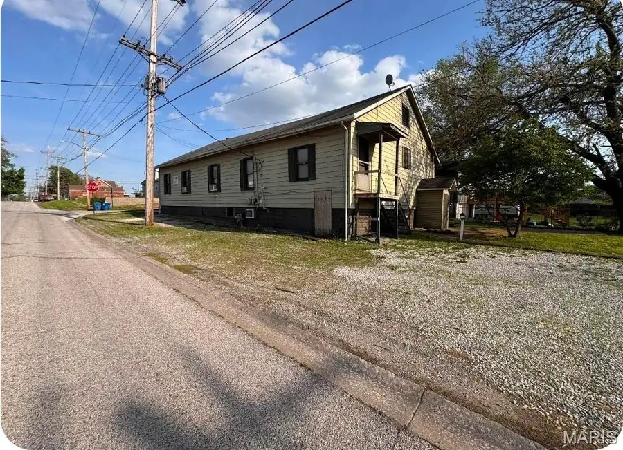 2137 Bryan Avenue, Granite City, IL 62040 - #2