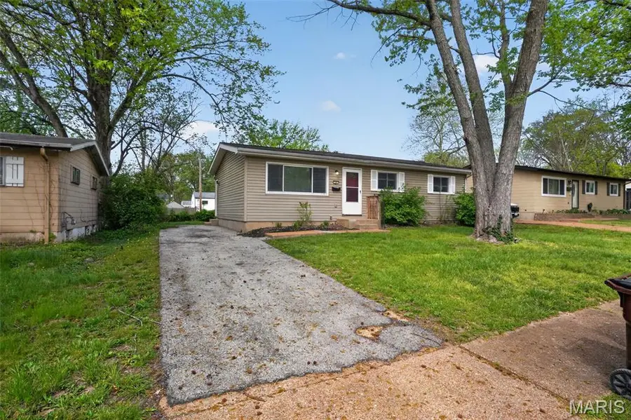 253 Elmdale Drive, Ferguson, MO 63135 - #2