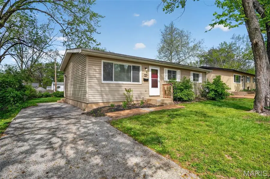 253 Elmdale Drive, Ferguson, MO 63135 - #3