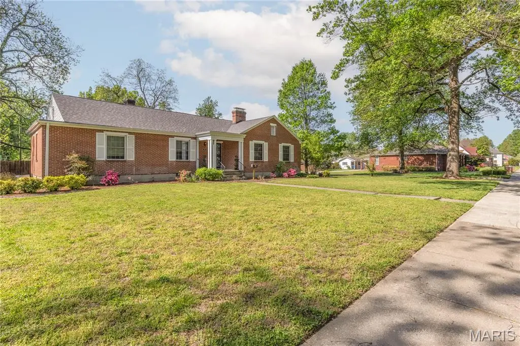 501 E Commercial Street, Charleston, MO 63834 - #1