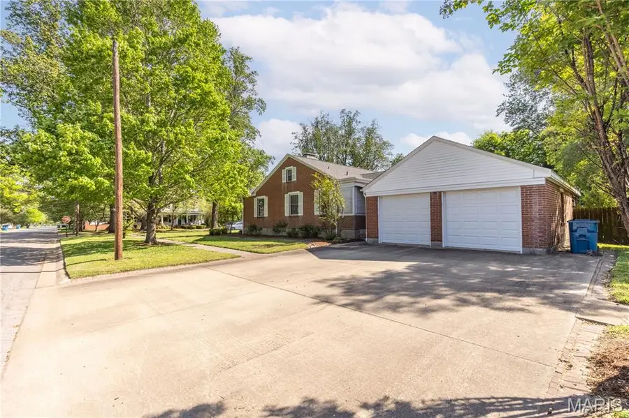 501 E Commercial Street, Charleston, MO 63834 - #2