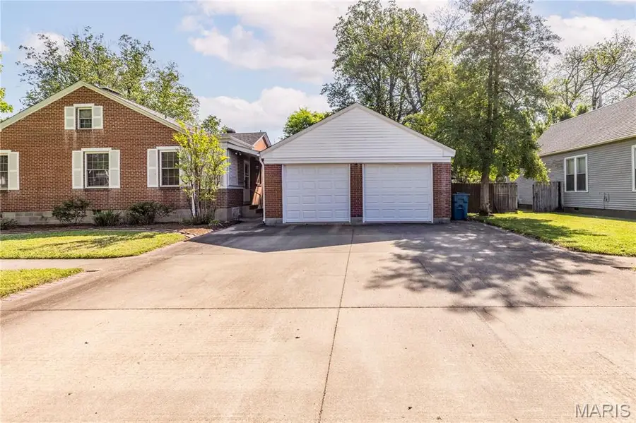 501 E Commercial Street, Charleston, MO 63834 - #3