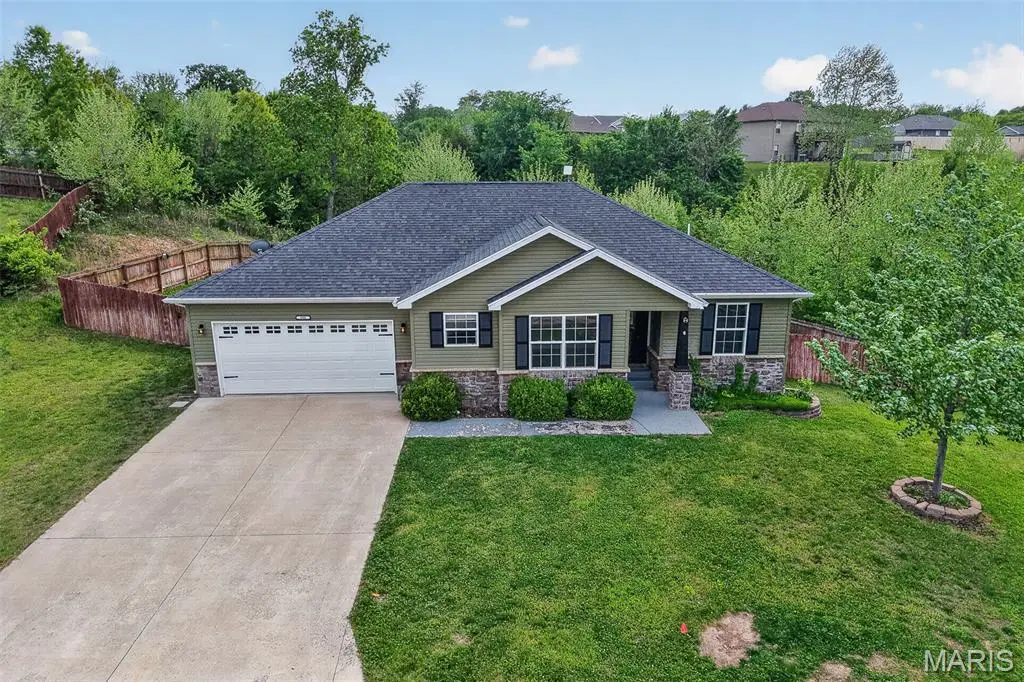 106 Iron Court, Saint Robert, MO 65584 - #1