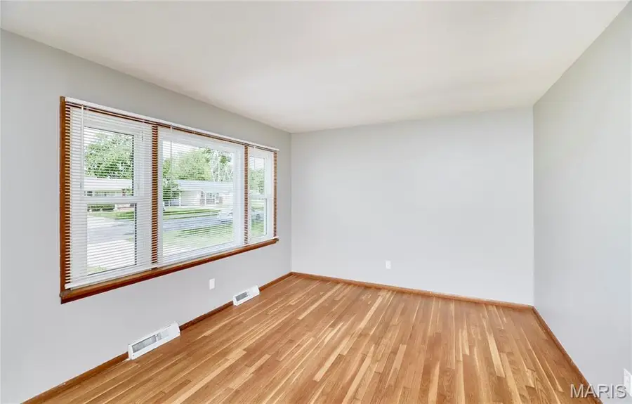 1900 Violet Drive, Florissant, MO 63031 - #3