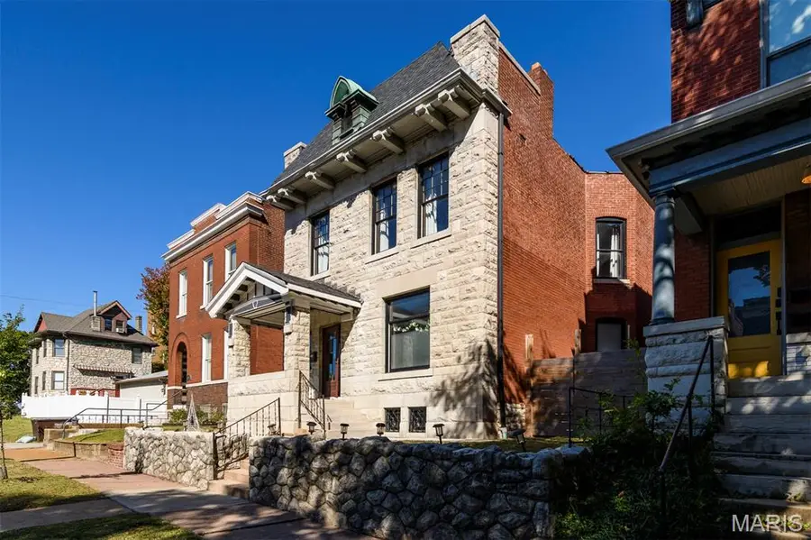 4567 Arco Avenue, Saint Louis, MO 63110 - #2