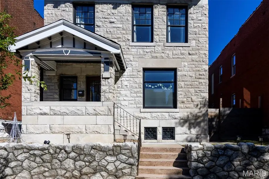 4567 Arco Avenue, Saint Louis, MO 63110 - #3