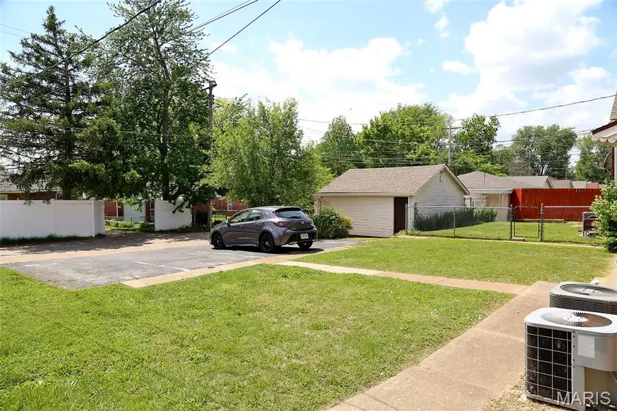 5610 Chippewa Street, Saint Louis, MO 63109 - #3