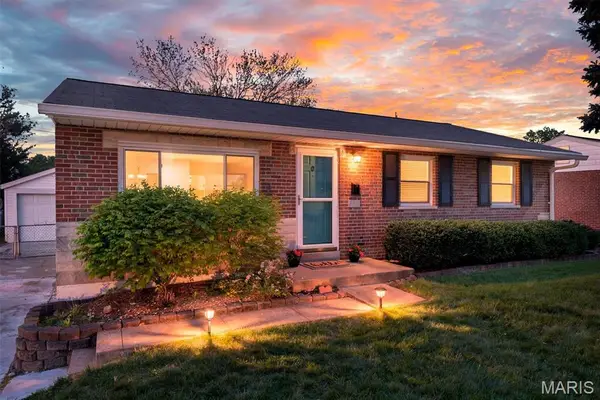 218 Hernan Drive, St Louis, MO 63123