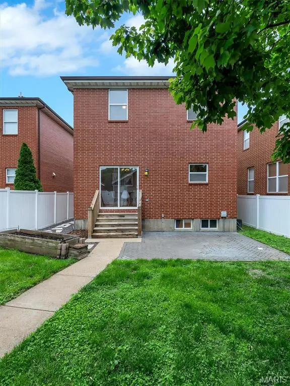 4037 Mcree Avenue, Saint Louis, MO 63110 - #3