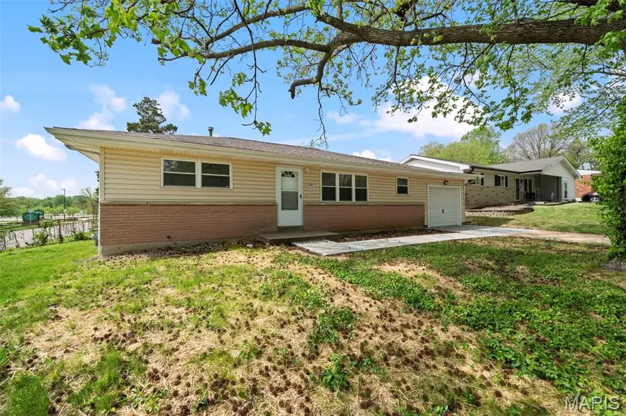 1201 Clearview Drive, Saint Charles, MO 63303 - #3