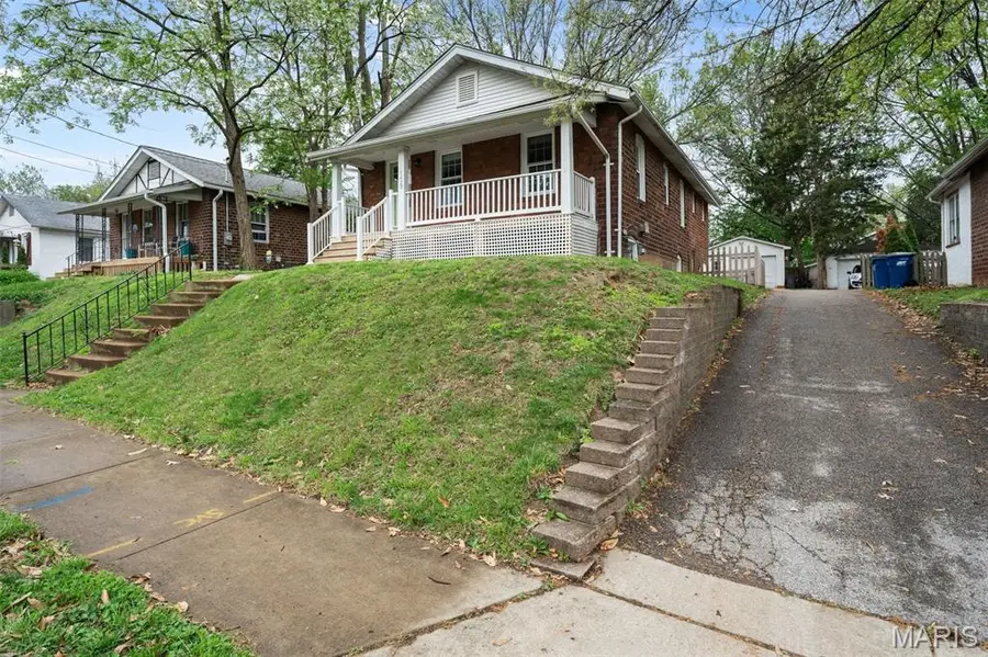 7420 Richmond Place, Maplewood, MO 63143 - #2