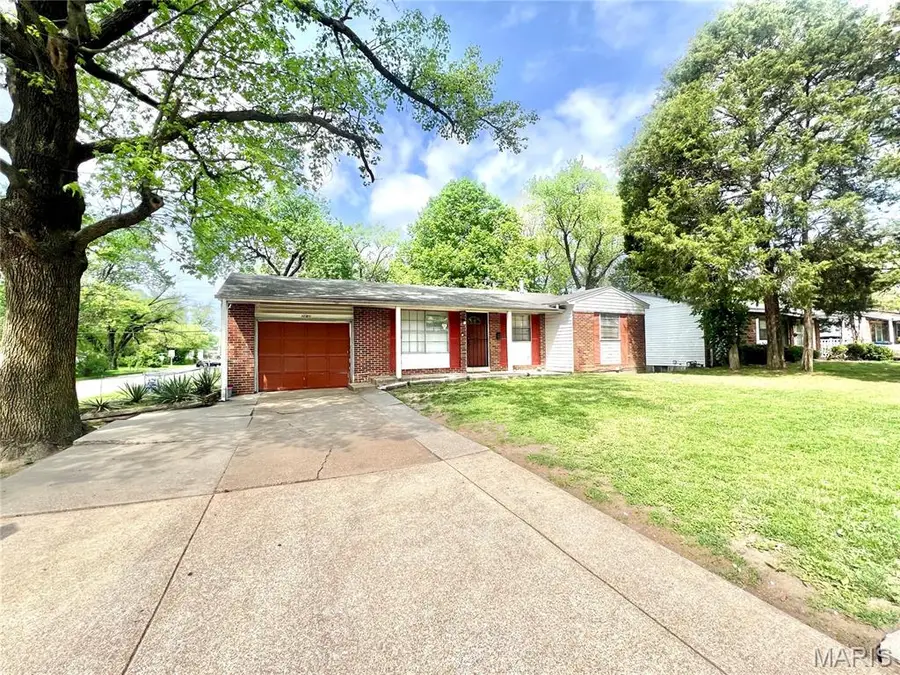 10201 Royal Drive, Castle Point, MO 63136 - #2