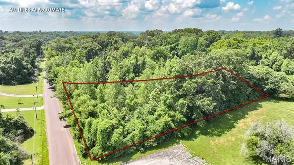 2200 Henry Street, Alton, IL 62002