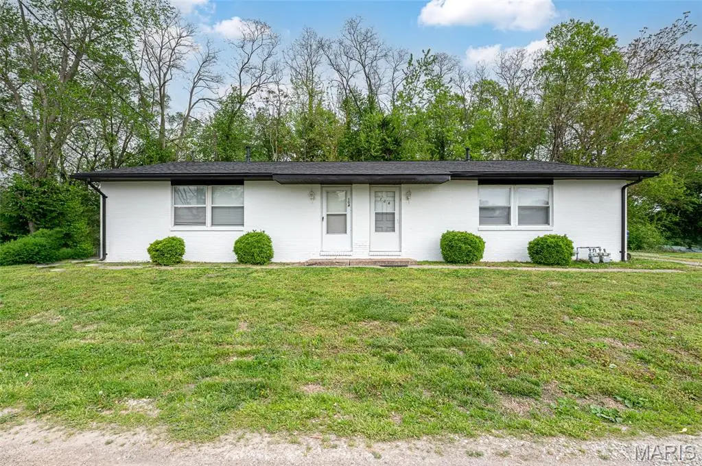 104 & 106 E 6th St, Saint Jacob, IL 62281 - #1