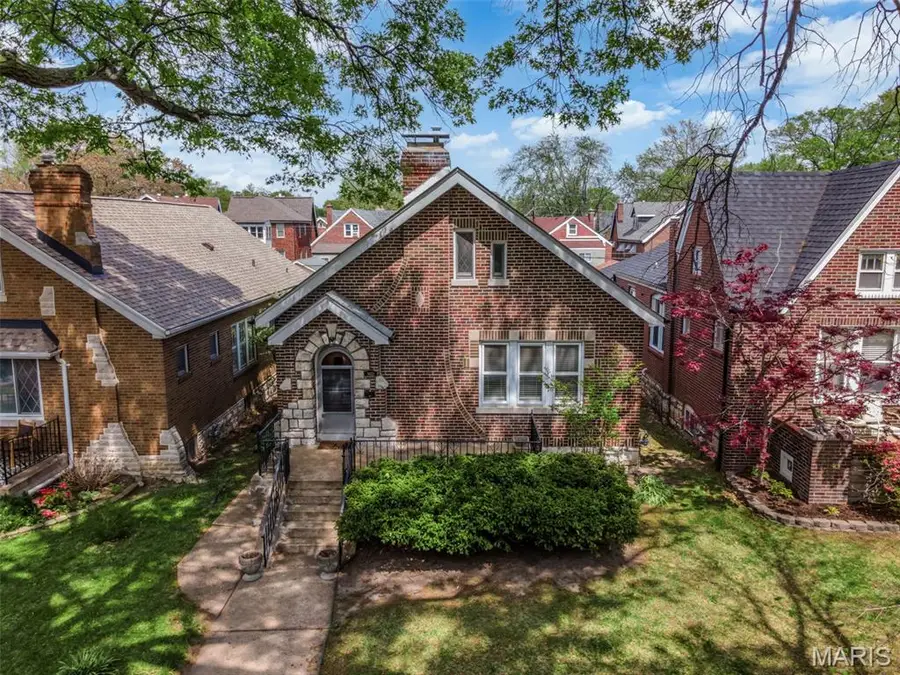 5623 Milentz Avenue, Saint Louis, MO 63109 - #2