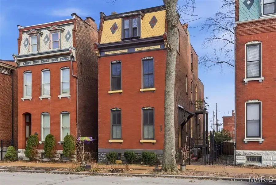 2316 S 9th Street, Saint Louis, MO 63104 - #2