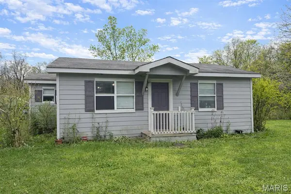 19490 Crabapple Road, Lebanon, MO 65536