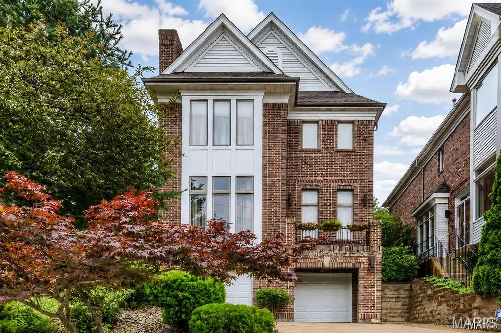 350 N Meramec Avenue, Clayton, MO 63105 - #1