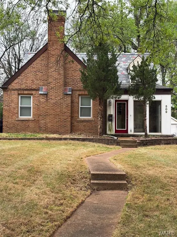 509 Country Club Drive, Pasadena Park, MO 63121 - #1