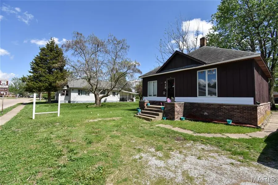418 E Elm Street, Gillespie, IL 62033 - #2
