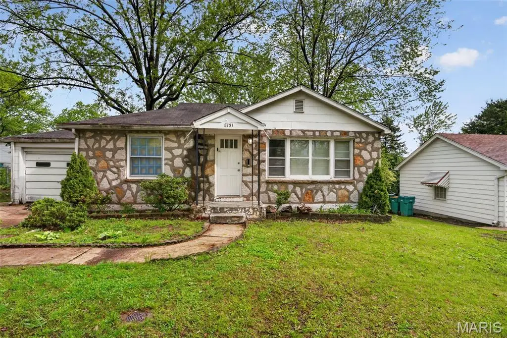 8151 Underhill Drive, Saint Louis, MO 63114 - #1