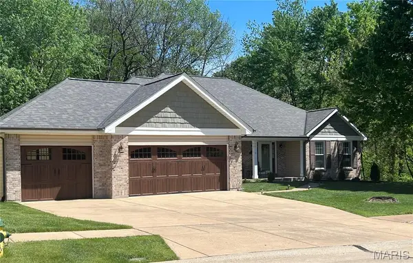6 Hanover Hills Court, St Charles, MO 63301