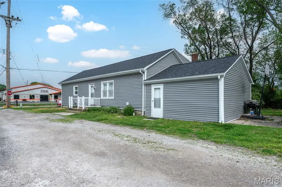 102 E 6th St & 600 N Douglas, Saint Jacob, IL 62281 - #2