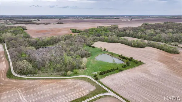 33007 Kane Road, Medora, IL 62063