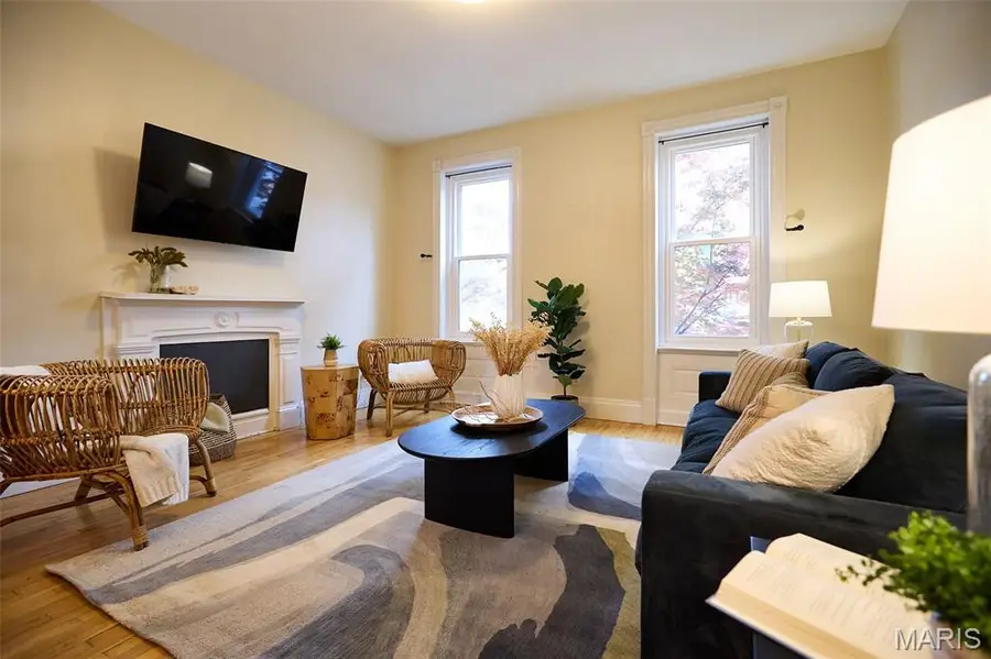 3307 Wisconsin Avenue, Saint Louis, MO 63118 - #2