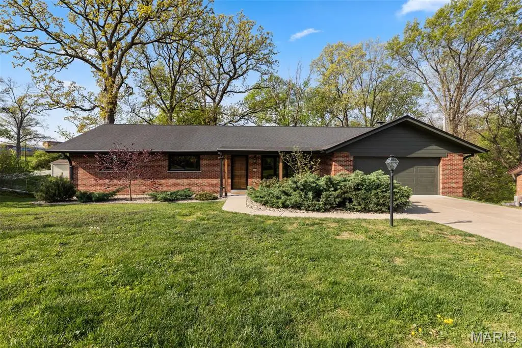 11116 Pam Lane, Saint Louis, MO 63146 - #1