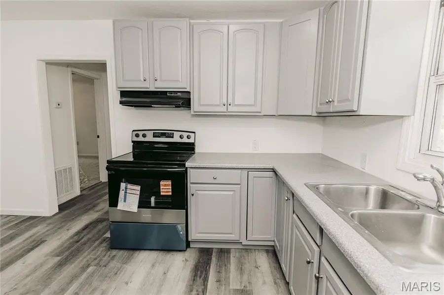 308 W 5th Street, Dixon, MO 65459 - #3