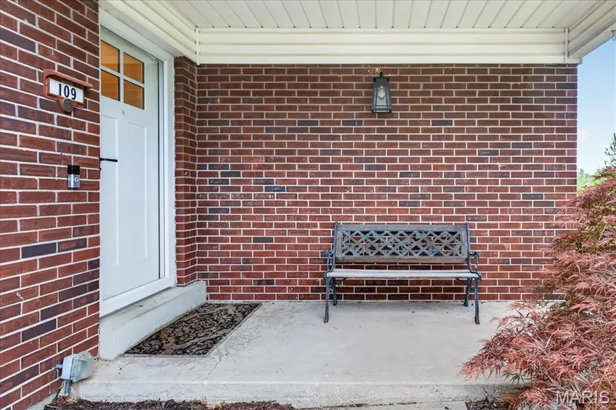 109 Keene Court, Saint Charles, MO 63303 - #3