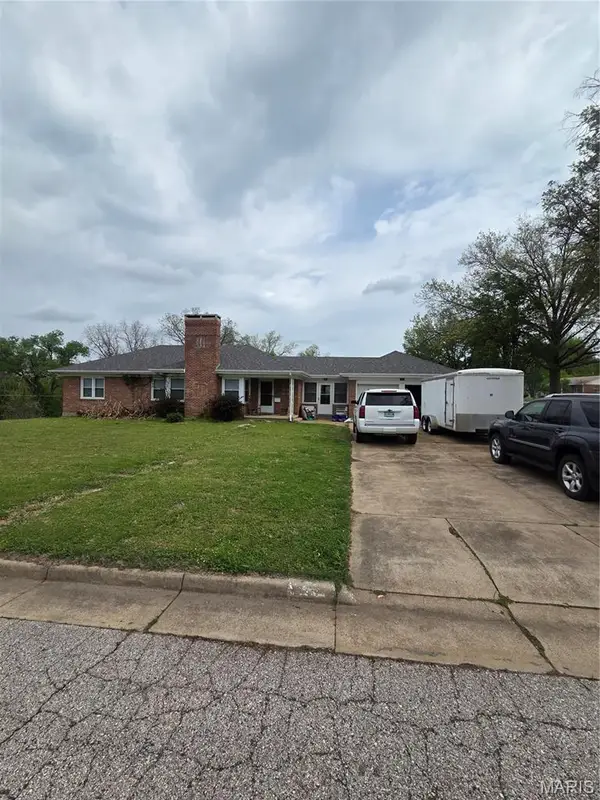 1311 E 3rd Street, Washington, MO 63090